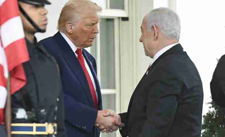 غـ زة تُطفأ والنار تشتعل في الضفة: من يدفع ثمن "السلام الأميركي"؟