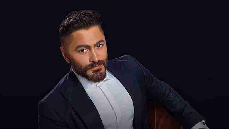 بين المرض والدعوات... تامر حسني يشارك جمهوره أصعب لحظاته الأسرية