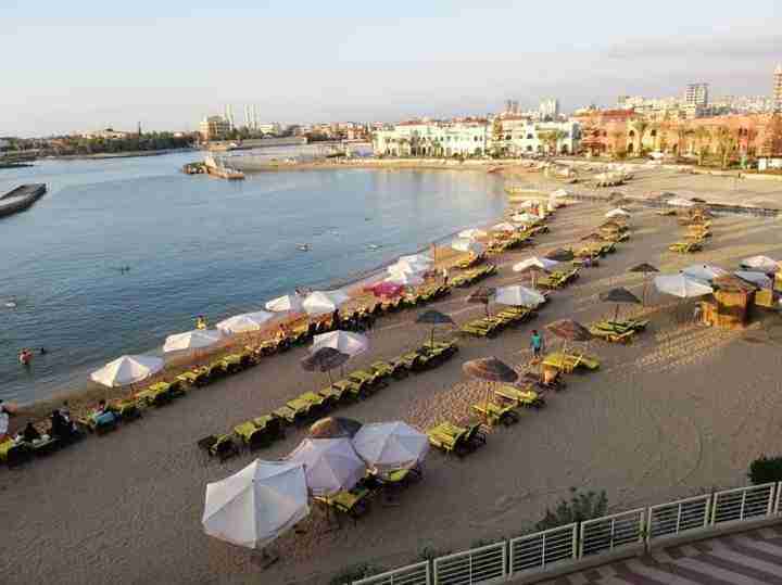 السباحة ممنوعة إلا بشروطه... حادثة تثير الجدل في هذه المنطقة