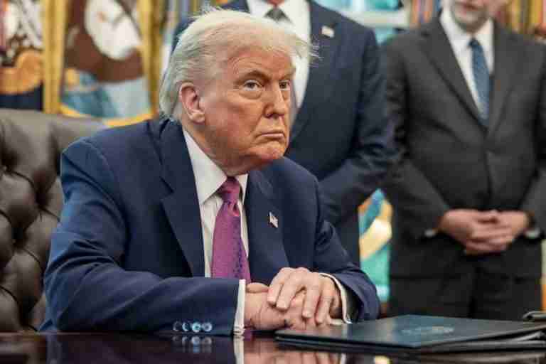 ترامب يُمهل إيـ ـران: إمّا سلام... أو زلزال عسكري بلا رحمة