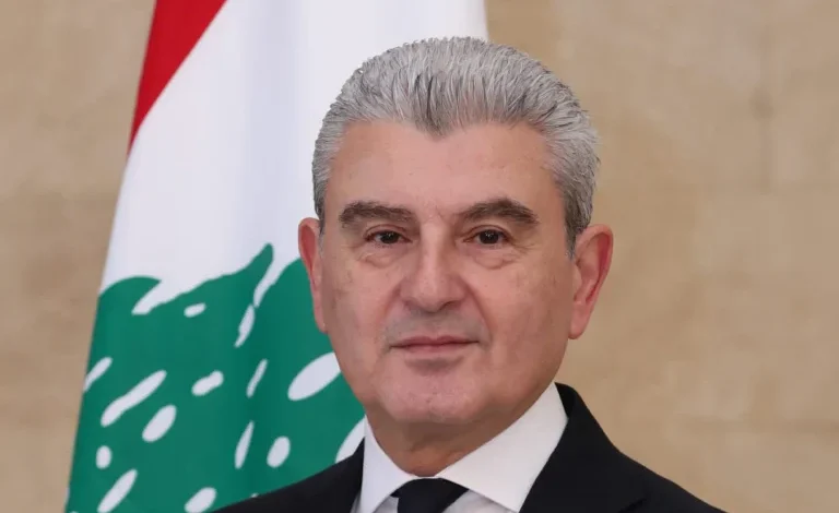 ضريبة جديدة تهدد الصناعة اللبنانية… والوزير يتحرّك لإنقاذها!