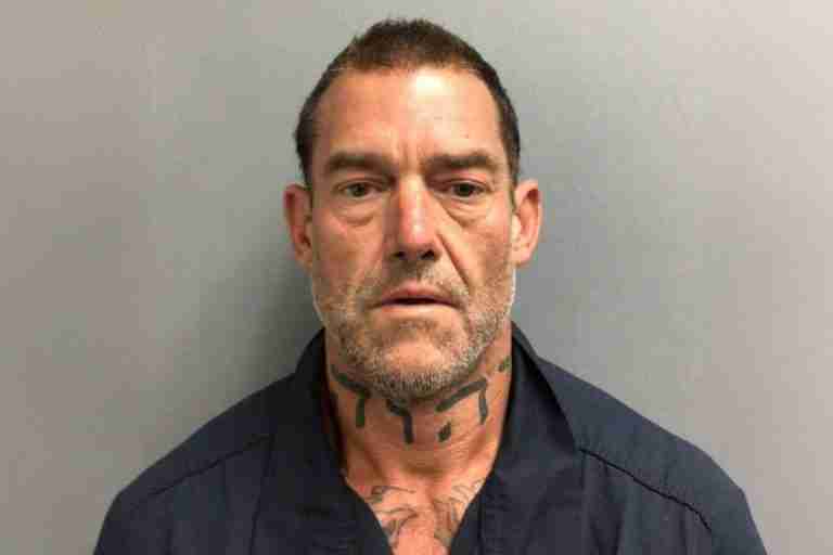 دماء على الجدار المقدس... تفاصيل صـ ـادمة لجـ ـريمة صلب بشعة