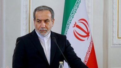طهران تحذّر واشنطن: لا اتفاق مع من يهين "السيد القائد"