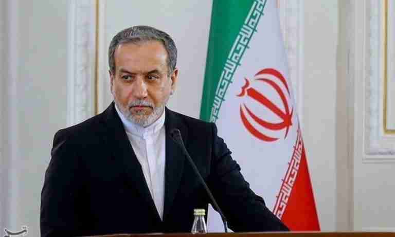 طهران تحذّر واشنطن: لا اتفاق مع من يهين "السيد القائد"