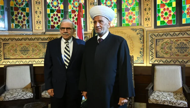 سلام في عين العاصفة... ودار الفتوى تصدّ السهام