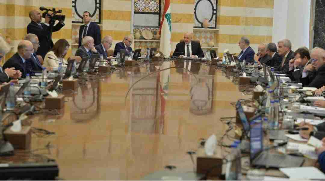 السـ ـلاح على طاولة الحكومة... والجيش يكتب سطور المواجهة بهدوء