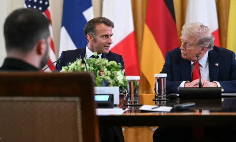 ميكروفون مفتوح يكشف همس ترامب: بوتين بدو صفقة!