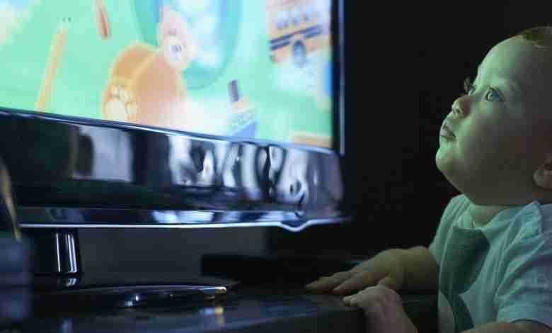 كل ساعة قدام الشاشة بتكلف قلب ابنك غالي