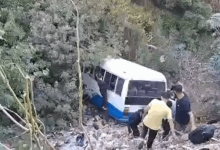 سقوط حافلة مدرسة تقل طلابا في منطقة بشامون