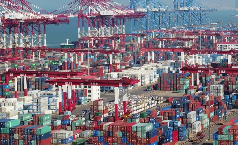 صندوق النقد يحث آسيا على التكامل التجاري لمواجهة الرسوم الأميركية