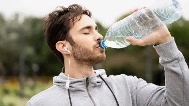 مياه الشرب المعبأة بزجاجات بلاستيكية تشكل خطرا