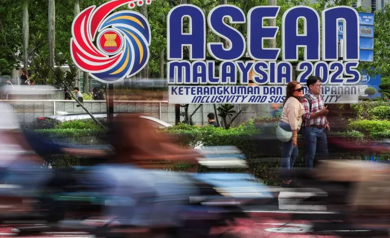 ماليزيا تسعى لإقناع ترامب بإعفاء رقائقها من الرسوم الجمركية