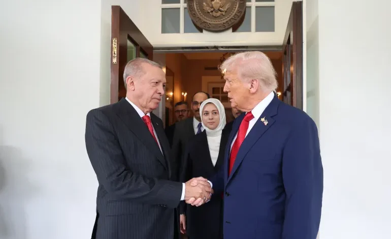 أردوغان لترامب: استمرار هجمات إسرائيل يفشل مبادرات وقف الحرب