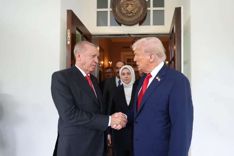 أردوغان لترامب: استمرار هجمات إسرائيل يفشل مبادرات وقف الحرب