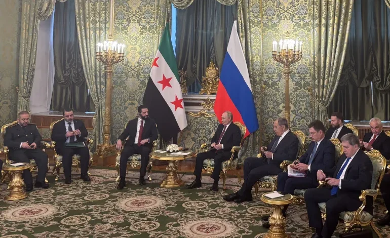 بوتين يجري مباحثات مع الشرع في الكرملين