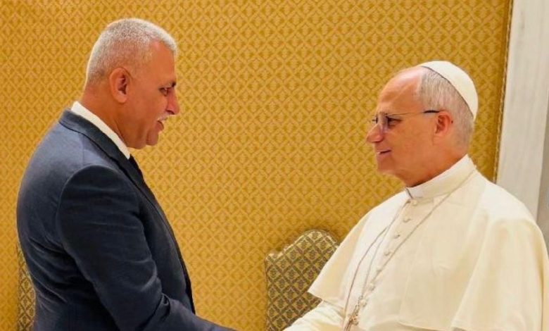 البابا والرئيس شقير… رسائل من قلب الفاتيكان تحمل طمأنينة للبنان