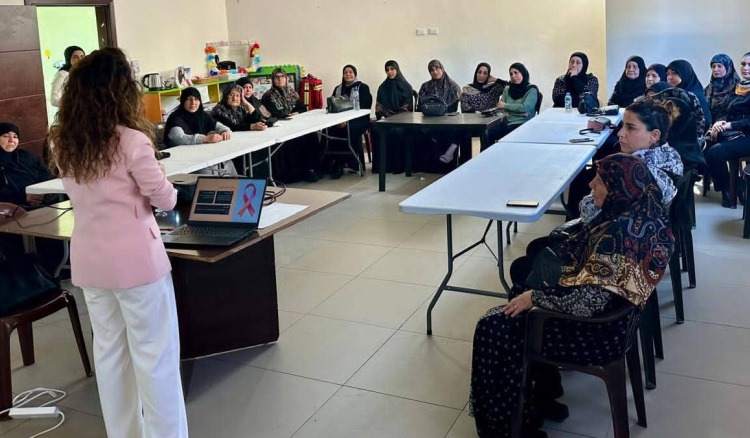 ندوة توعية على سرطان الثدي في المروانية