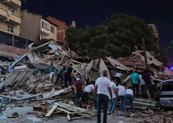 زلزال عنيف يهز تركيا مجدداً... والسلطات تتجهز