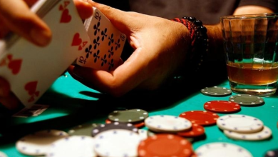 توقيف 13 شخصا بجرائم تتعلّق بإدارة ألعاب القمار والدعارة