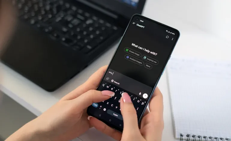 أكثر من نصف مستخدمي "شات جي بي تي" يثقون في نصائحه المالية