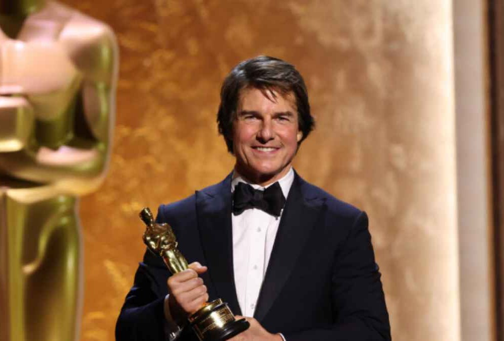 بعد ٤٥ سنة من الانتظار، توم كروز ينال الأوسكار!