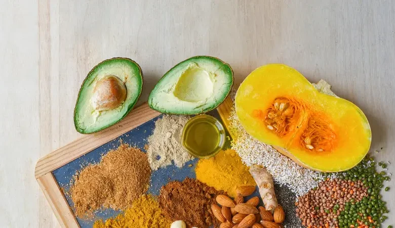 بذور اليقطين أم اللوز.. أيهما الأفضل غذائياً لك؟