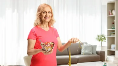 أهم ما يجب أن تتناوله سيدات الـ50 والـ60 لإنقاص وزنهن
