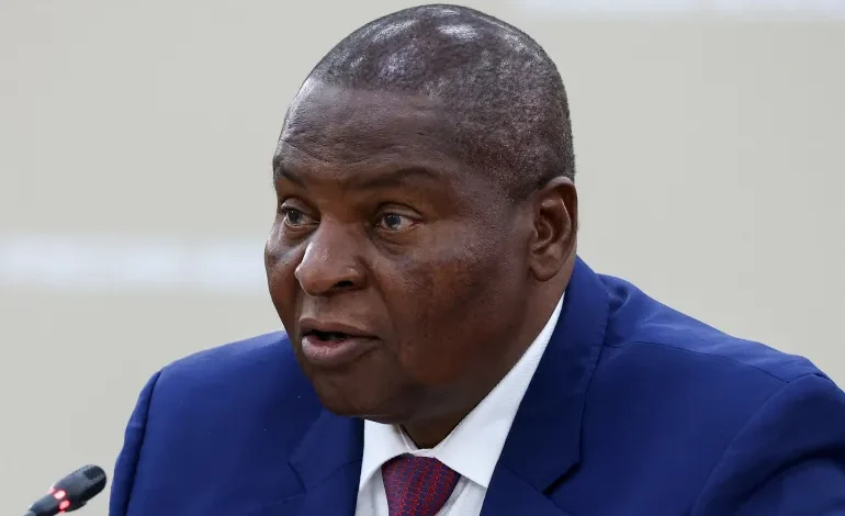 طعن قضائي في ترشح رئيس أفريقيا الوسطى بسبب الجنسية