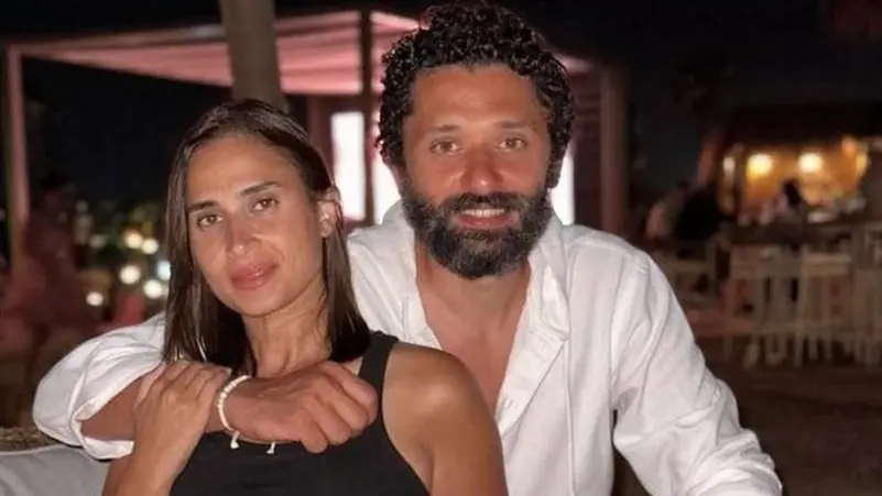 طليقة كريم محمود عبد العزيز: "علمت بطلاقي على إنستغرام"