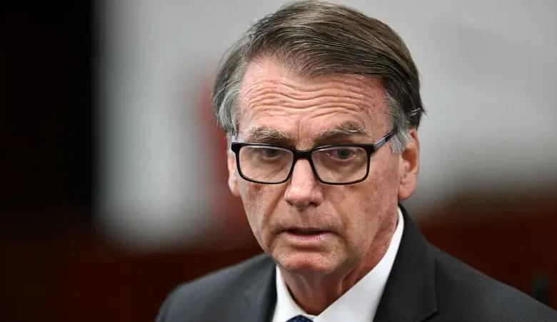 تنفيذاً لحكم حبسه.. اعتقال الرئيس البرازيلي السابق بولسونارو