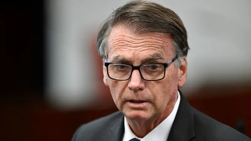 تنفيذاً لحكم حبسه.. اعتقال الرئيس البرازيلي السابق بولسونارو