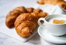 لعشاق الكرواسان.. ماذا يحدث في جسمك عند تناوله؟
