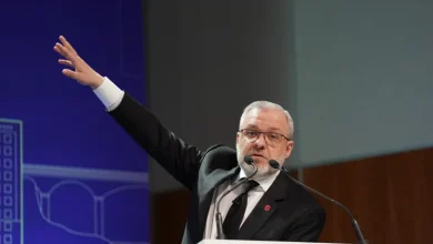 إيقاف وزير عدل عن العمل بسبب فضيحة فساد