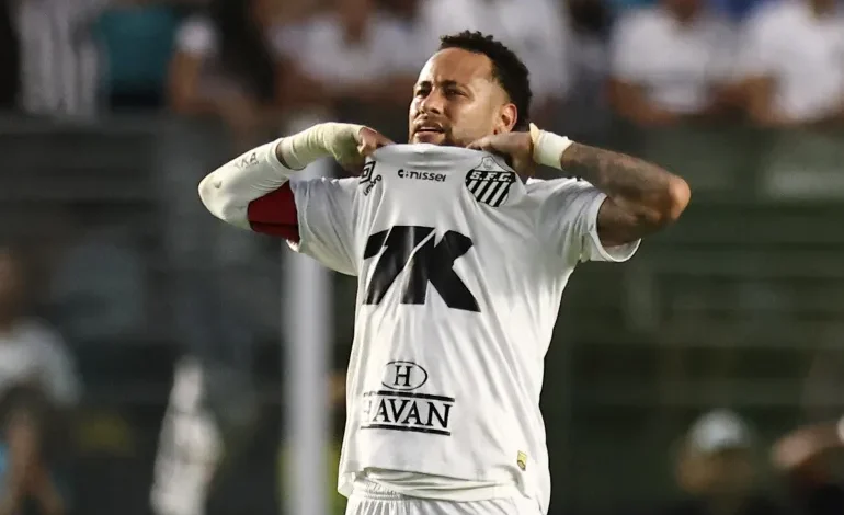 موسم نيمار ينتهي مع سانتوس ومشاركته بكأس العالم بمهب الريح