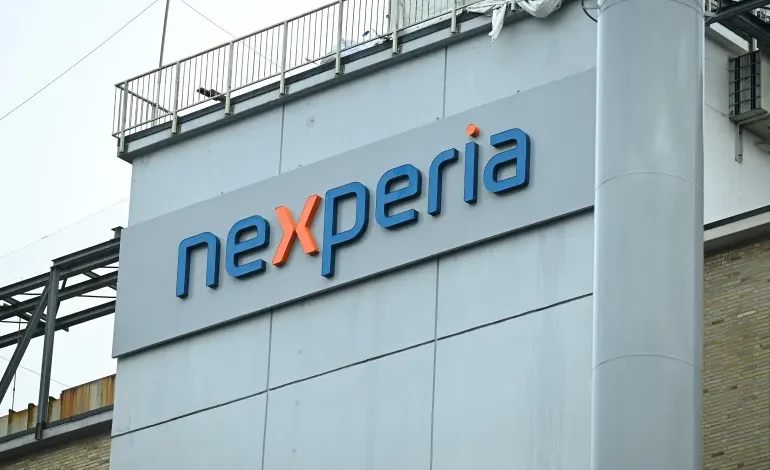 ماذا تعرف عن شركة نكسبيريا التي هزت صناعة السيارات العالمية؟