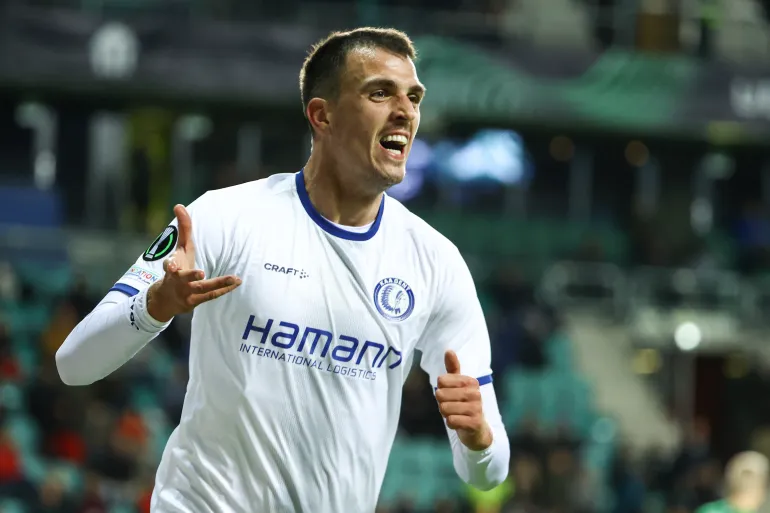 لاعب مغمور يتفوق على مبابي وهالاند