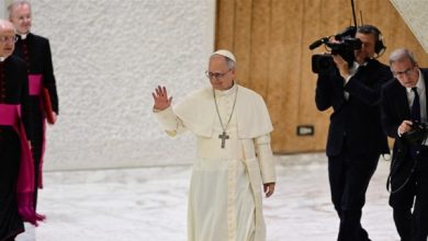 استعدادات لبنانية مكثّفة لزيارة البابا وسط ضغوط دبلوماسية لتأجيلها