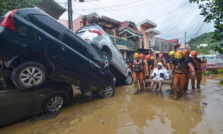 إعصار "كالماغي" يخفي جزرًا ويخلّف مئات الضحايا... والفلبين تُطلق نداء الطوارئ