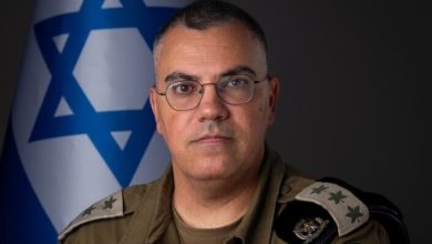 أفيخاي أدرعي يطوي صفحة طويلة من الخدمة