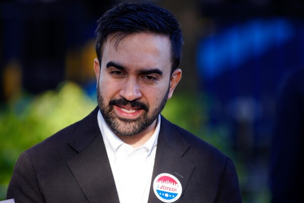 نصر نيويورك يعيد رسم احتمالات الساحة الانتخابية