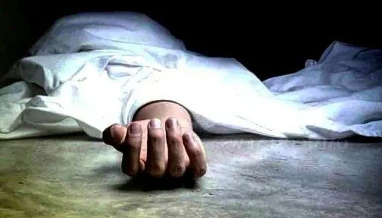 زوج يذبح زوجته وطفله وينشر صورهما على "فيسبوك"