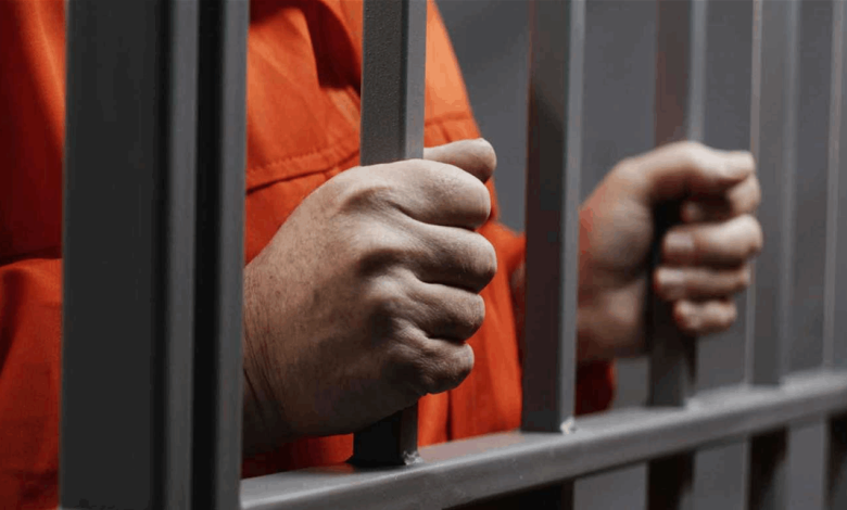 قبل ساعات من إعدامه.. سجين ينجو من الموت!