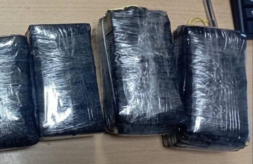 ثلاثة معابر… وملايين سقطت في قبضة الجمارك