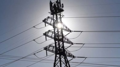 ظلام مفاجئ يلفّ عشرات البلدات بسبب العاصفة فما هي هذه البلدات؟