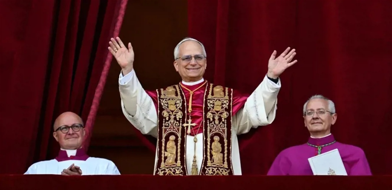 بدء مراسم التشريفية الرسمية لإستقبال البابا