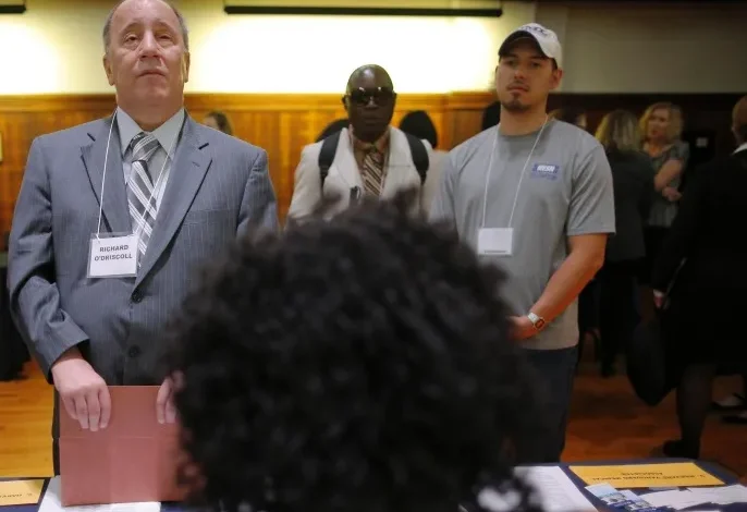 هل هناك انهيار وشيك في سوق العمل الأميركي؟