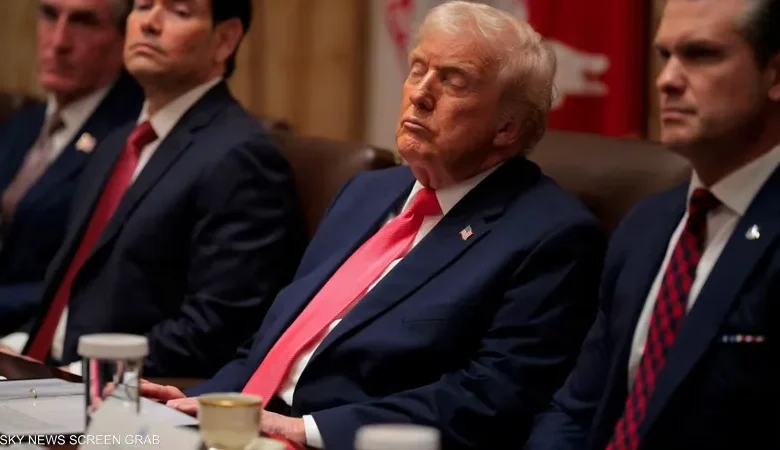 بالصورة ترامب "يغفو" من جديد في اجتماع حكومي