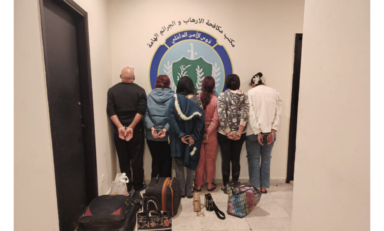 بالصورة: شبكة "سوريات" لتسهيل الدعارة في قبضة الأمن