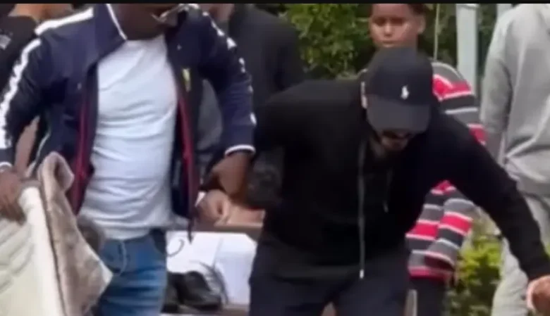 أول ظهور لتامر حسني بعد استئصال جزء من الكلى