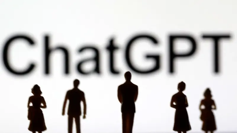 10 أفكار لكسب المال بسهولة باستخدام الذكاء الاصطناعي